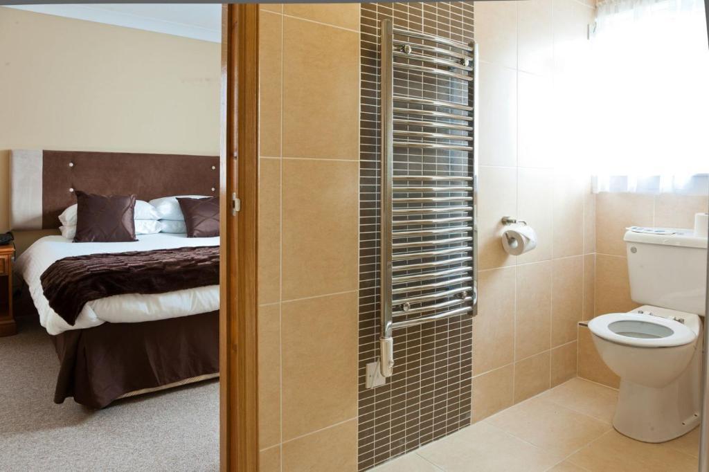 Caledonia Hotel Rosyth Szoba fotó